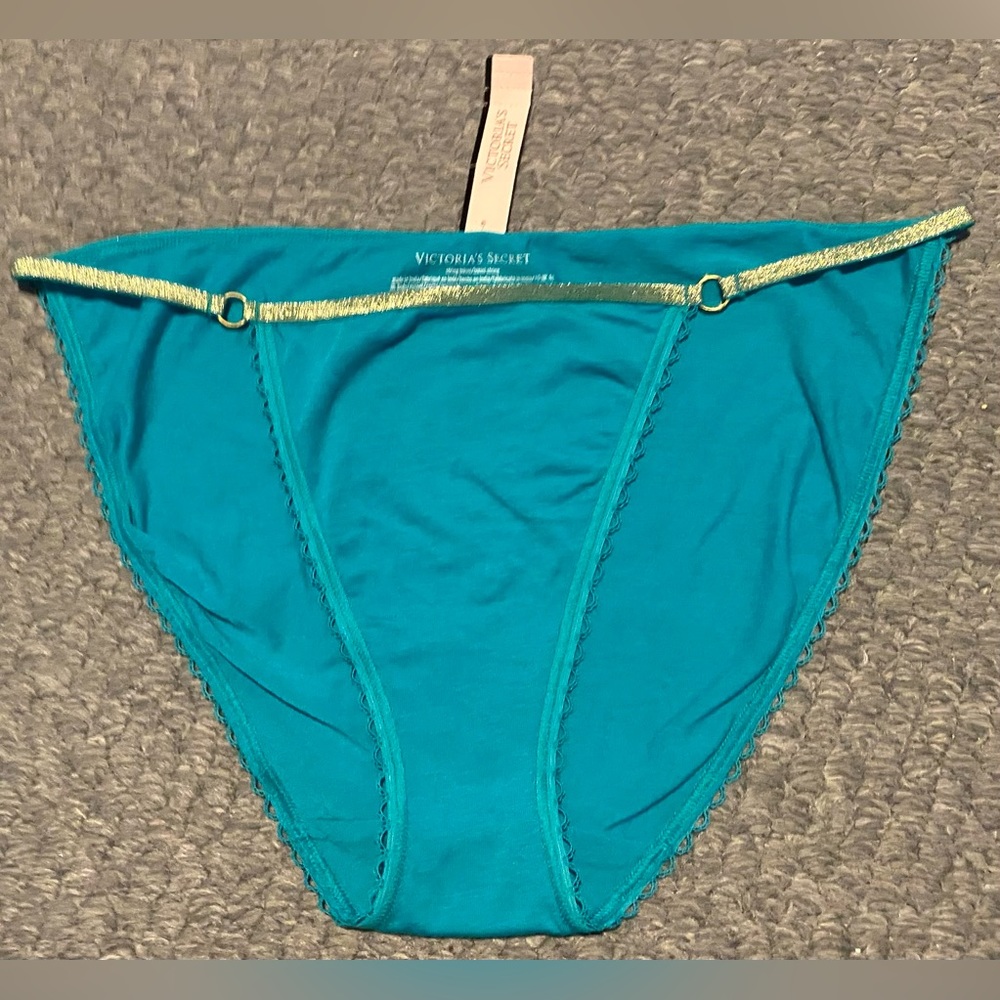 NEW VICTORIA’S SECRET STRING BIKINI